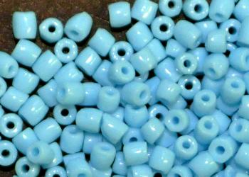 3-Cutbeads von Ornella Preciosa Tschechien
 hellblau opak