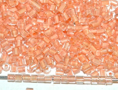 2-cut-Beads von Ornella Preciosa Tschechien
 kristall mit Farbeinzug puder