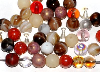 Glasperlen rund
 Farbmix,
 hergestellt in Gablonz / Tschechien