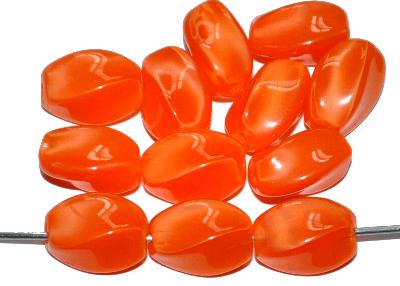 Glasperlen getwistet,
 Perlettglas orange,
 hergestellt in Gablonz / Tschechien