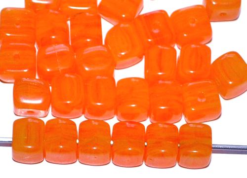 Glasperlen Würfel
 Mischglas orange marmoriert,
 hergestellt in Gablonz / Tschechien
