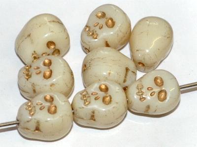 Glasperlen /Totenkopf
 Super für Halloween
 elfenbein opak mit Goldauflage,
 hergestellt in Gablonz / Tschechien