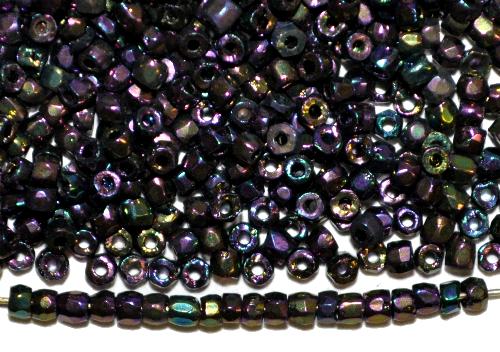 3-Cutbeads 
 in den1920/30 Jahren in Gablonz/Böhmen hergestellt, 
 metallic violett finish