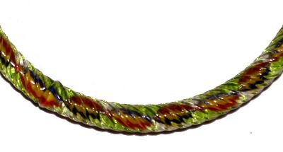 Glasreifen ( bangeles )
 für Gablonzer Weihnachtsschmuck,
 um 1900 in Gablonz/Böhmen hergestellt