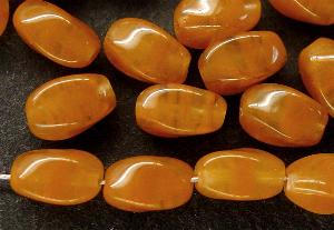 Glasperlen,
 alabaster hellbraun 
 getwistet