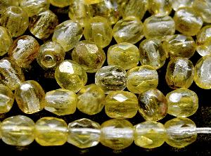 facettierte Glasperlen
 oliv hell transp. mit AB,
 hergestellt in Gablonz / Tschechien