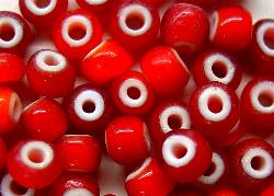 Rocailles
 rot mit weißen Kern