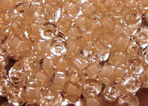 2-cut Beads / Schnittperlen
 Kristall mit Farbeinzug